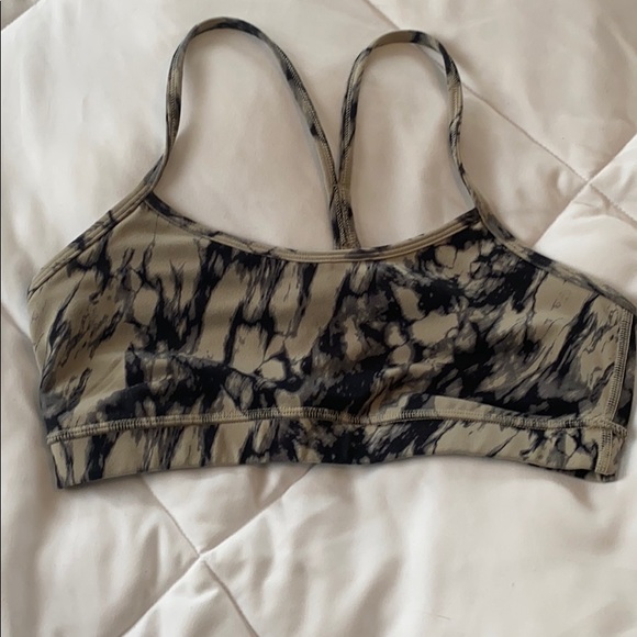 lululemon athletica Tops - ⚡️SALE⚡️Lululemon sports bra